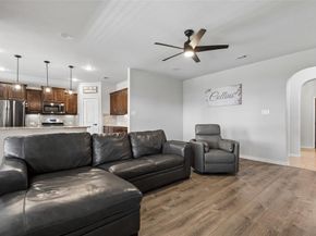 1412  Meadowlakes Drive , Azle Texas 76020