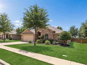 1412  Meadowlakes Drive , Azle Texas 76020