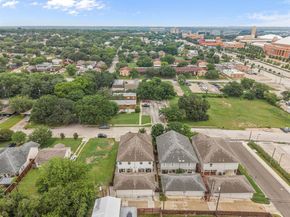 3711  Byers Avenue , Fort Worth Texas 76107