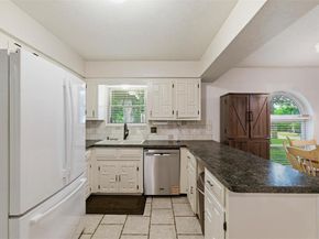 414  Ridgewood Drive , DeSoto Texas 75115