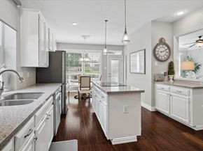 1913  Hartford Road , Grapevine Texas 76051