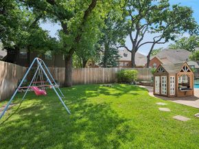 1913  Hartford Road , Grapevine Texas 76051