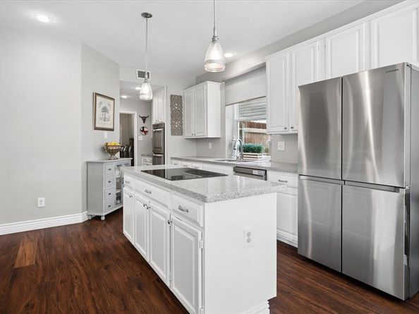 1913  Hartford Road , Grapevine Texas 76051