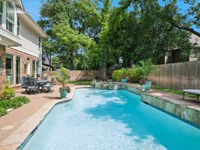 1913  Hartford Road , Grapevine Texas 76051