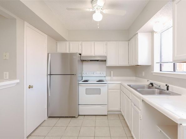 2821  Wimbledon Court , Garland Texas 75041