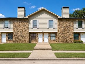 2821  Wimbledon Court , Garland Texas 75041