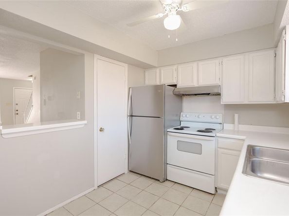 2821  Wimbledon Court , Garland Texas 75041