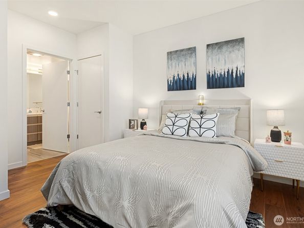 800 Columbia Street 2309, Seattle WA 98104