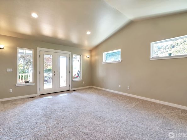 2216 Yukon Harbor Road SE, Port Orchard WA 98366