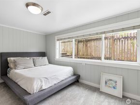 4018 89th Avenue SE, Mercer Island WA 98040
