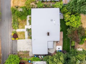 4018 89th Avenue SE, Mercer Island WA 98040