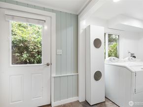 4018 89th Avenue SE, Mercer Island WA 98040