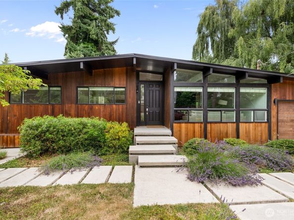 4018 89th Avenue SE, Mercer Island WA 98040