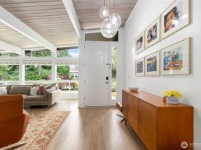 4018 89th Avenue SE, Mercer Island WA 98040