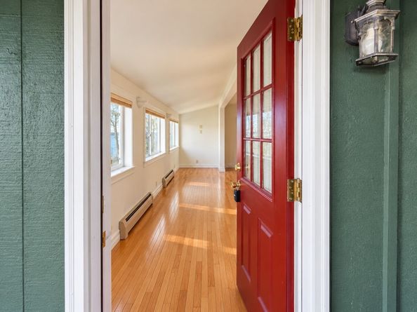 9986 NE Ewing Street, Bainbridge Island WA 98110