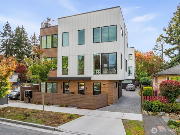 8541 14th Avenue NW B, Seattle WA 98117
