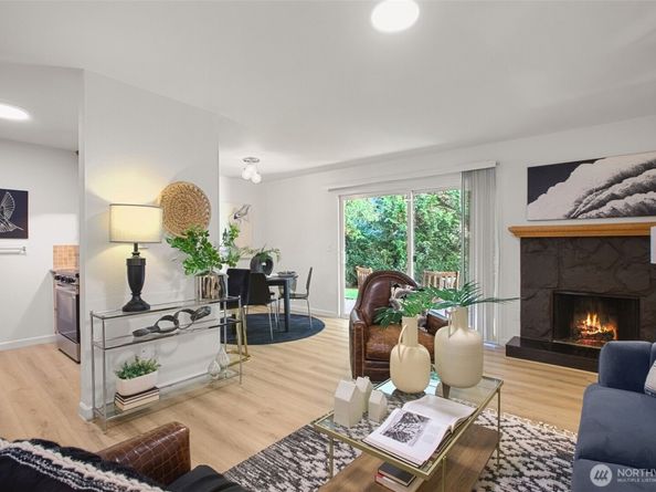 12429 NE 130th Court G108, Kirkland WA 98034