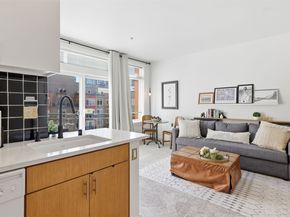 2414 1st Avenue 702, Seattle WA 98121