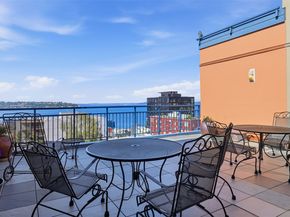 2414 1st Avenue 702, Seattle WA 98121