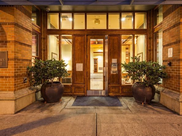 2414 1st Avenue 702, Seattle WA 98121