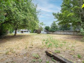 14463 58th Ave S, Tukwila WA 98168