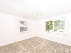 14463 58th Ave S, Tukwila WA 98168