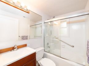 14463 58th Ave S, Tukwila WA 98168