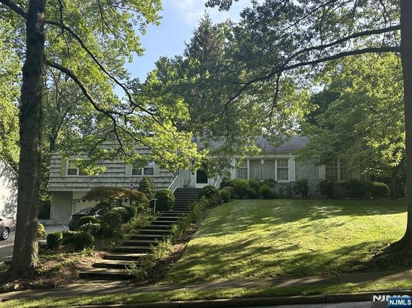 229 Allison Court, Englewood NJ 07631
