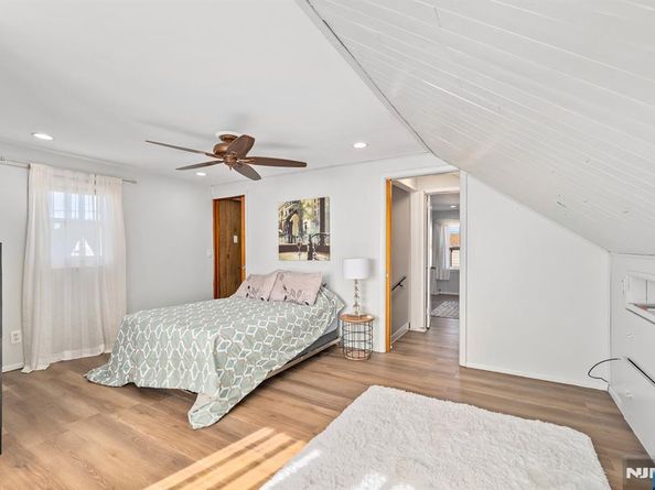 4 Marianne Terrace, Secaucus NJ 07094