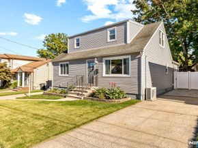 4 Marianne Terrace, Secaucus NJ 07094