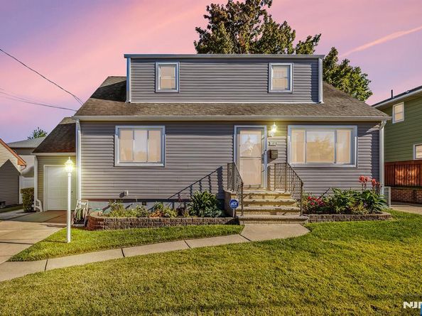 4 Marianne Terrace, Secaucus NJ 07094
