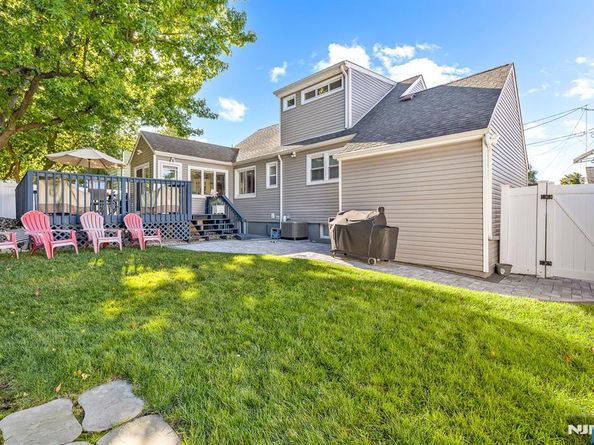 4 Marianne Terrace, Secaucus NJ 07094