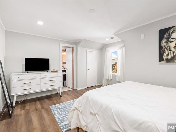 4 Marianne Terrace, Secaucus NJ 07094