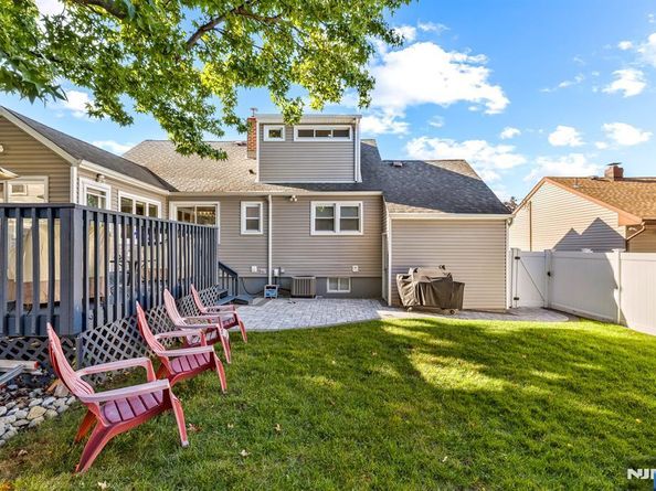 4 Marianne Terrace, Secaucus NJ 07094