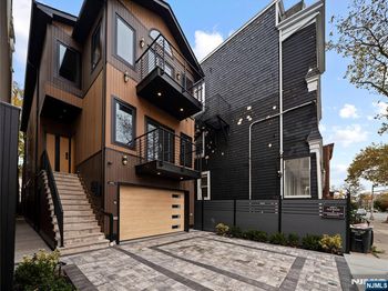 482 Kennedy Boulevard