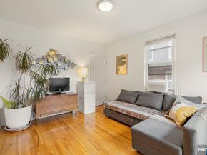 25 75th Street, North Bergen NJ 07047