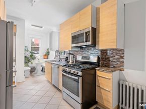 25 75th Street, North Bergen NJ 07047