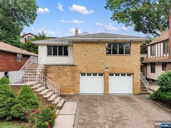 1042 Harvard Place, Fort Lee NJ 07024