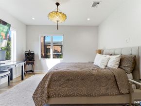 29 Roslyn Avenue, Englewood Cliffs NJ 07632