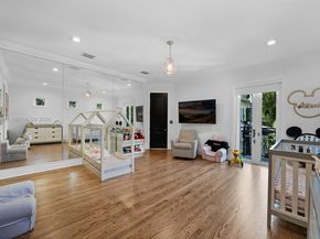 5002 SW 86th St, Miami FL 33143