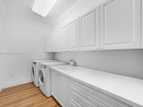 5002 SW 86th St, Miami FL 33143