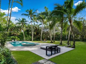 5002 SW 86th St, Miami FL 33143