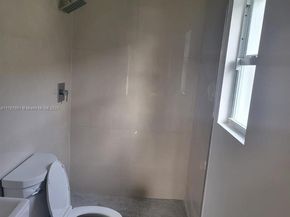 4295 NW 32nd Ave, Miami FL 33142