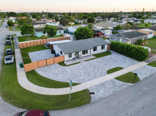 14265 SW 105th Ct, Miami FL 33176