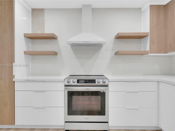 14265 SW 105th Ct, Miami FL 33176