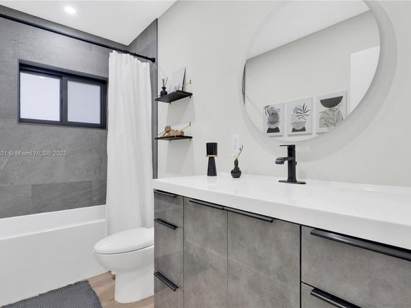 14265 SW 105th Ct, Miami FL 33176