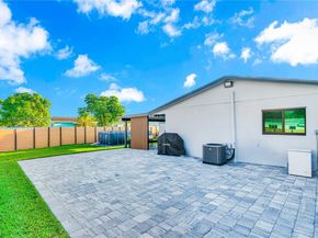 14265 SW 105th Ct, Miami FL 33176