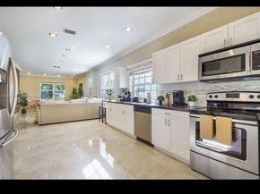149 NW 48th St, Miami FL 33127