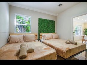 149 NW 48th St, Miami FL 33127