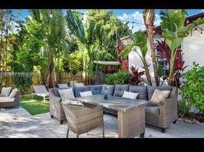 149 NW 48th St, Miami FL 33127